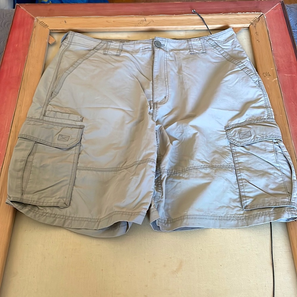 Faded Glory Khaki Cargo Shorts - Size 34